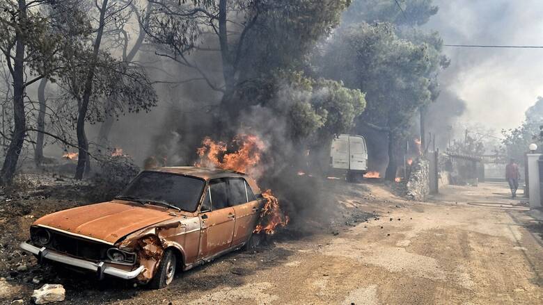 Φωτιά στο Λουτράκι: Σε κατάσταση έκτακτης ανάγκης κηρύχθηκε ο Δήμος