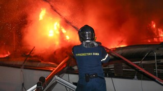 Περιφέρεια Αττικής: Διέθεσαν εξοπλισμό για την ενίσχυση του έργου της Πυροσβεστικής στις πυρκαγιές