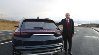 Ο Ερντογάν δωρίζει στους ηγέτες του Κόλπου το πρώτο ηλεκτρικό αυτοκίνητο της Τουρκίας