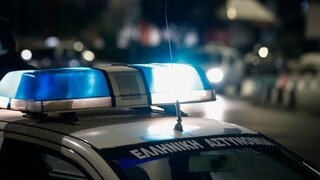Συνελήφθησαν στην Αθήνα δύο άτομα για κατοχή όπλων