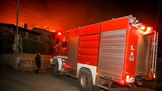 Φωτιές: Ολονύχτια μάχη με τις φλόγες σε Ρόδο και Κέρκυρα - Αγωνία για τους κατοίκους