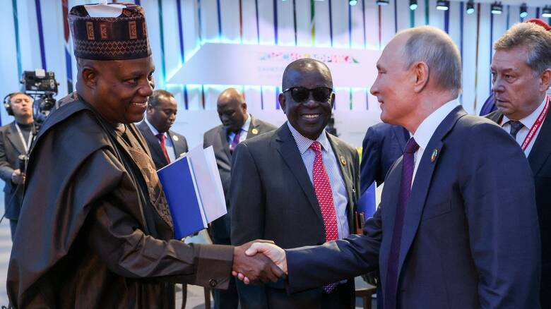 Κρεμλίνο: Συνεργασία με Αφρική κατά της «νεοαποικιοκρατίας» - Οι αποφάσεις της Συνόδου Κορυφής
