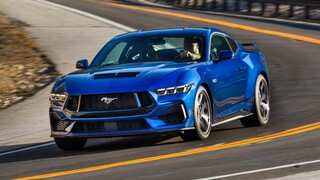 H Ford επιμένει στον V8 της εμβληματικής Mustang