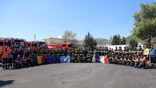 Φωτιές στην Ελλάδα: «Φέτος ήταν η πιο δύσκολη χρονιά», λένε Ρουμάνοι πυροσβέστες