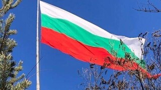 Βουλγαρική πρεσβεία:Λυπηρή και παράνομη η συμπεριφορά του Βούλγαρου που κατέβασε την ελληνική σημαία