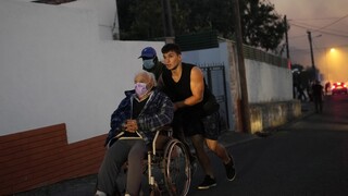 Πορτογαλία: Χιλιάδες κάτοικοι απομακρύνθηκαν λόγω της φωτιάς στα νότια της χώρας