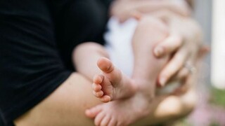 Κύκλωμα εμπορίας βρεφών: Γεννήθηκε και πέμπτο μωρό από παρένθετη μητέρα
