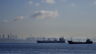 Τουρκία: Προειδοποιεί την Ρωσία για τα πυρά εναντίον φορτηγού πλοίου της στη Μαύρη Θάλασσα