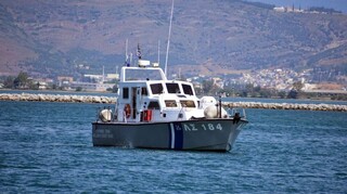 Σκάφος έπλεε ακυβέρνητο ανοιχτά της Αλοννήσου - Καλά στην υγεία τους οι δύο επιβαίνοντες
