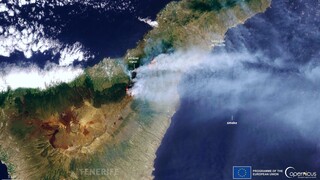 Πυρκαγιές στην Τενερίφη: Δορυφορική εικόνα αποτυπώνει την καταστροφή- 26.000 άνθρωποι απομακρύνθηκαν