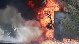 Φωτιά στη Ροδόπη: Καίγονται σπίτια στο χωριό Σώστης