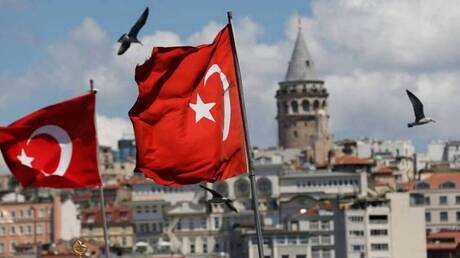 Η Τουρκία «εκτοξεύει» το βασικό επιτόκιο στο 25%