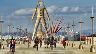 Burning Man: 10 ερωτήσεις και απαντήσεις για το θρυλικό φεστιβάλ που αρχίζει σήμερα