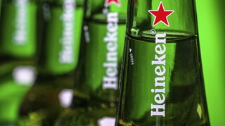 Η Heineken ανακοίνωσε την έξοδό της από τη Ρωσία