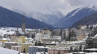 Ελβετία: Μετά τον καύσωνα ήρθαν τα χιόνια - 30 βαθμούς έπεσε η θερμοκρασία