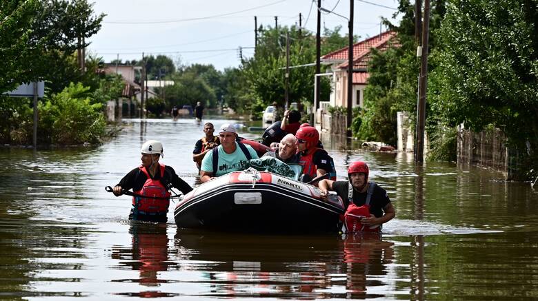 Πλημμύρες στη Θεσσαλία: Αγωνία για τους αγνοούμενους - Φόβοι για περισσότερους νεκρούς - CNN.gr