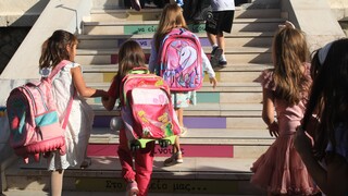 Θεσσαλονίκη: Ξεκινούν οι μεταφορές των μαθητών -  Λύθηκε το θέμα με τα ειδικά καθισματάκια