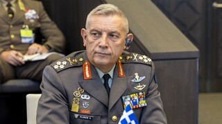 Δεν πάει στη Σύνοδο του ΝΑΤΟ στο Όσλο ο Κ. Φλώρος λόγω της κατάστασης στη Θεσσαλία