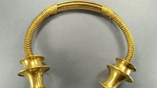 Ισπανός εργάτης βρήκε κατά τύχη χρυσά περιδέραια 2.500 ετών