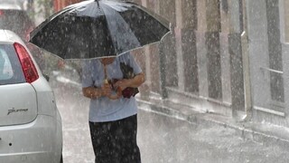 Ο καιρός σήμερα: Τοπικές βροχές στη βόρεια Θεσσαλία – Έως 33 βαθμούς η θερμοκρασία