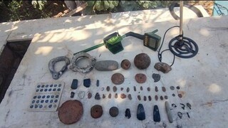Συνελήφθη αρχαιοκάπηλος με 79 αρχαία αντικείμενα