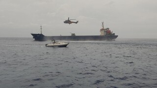 Πειραιάς: Πλοίο έμεινε ακυβέρνητο πλοίο λόγω μηχανικής βλάβης - Ρυμουλκήθηκε με ασφάλεια