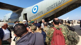 Τραγωδία στη Λιβύη: Η άφιξη της ελληνικής αποστολής λίγα λεπτά πριν το δυστύχημα