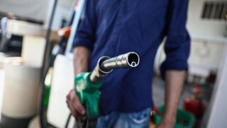 «Καλπάζουν» οι τιμές των καυσίμων: Στο «κόκκινο» η βενζίνη, ανησυχία για το πετρέλαιο θέρμανσης