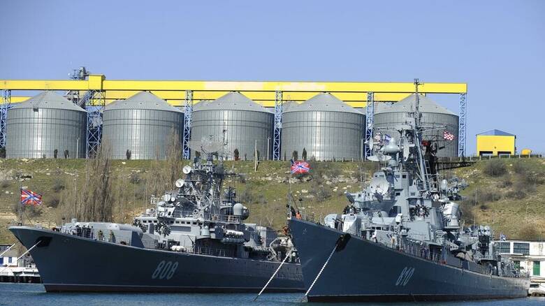 Ουκρανία: «Δεκάδες νεκροί και τραυματίες από την επίθεση στο ρωσικό αρχηγείο της Μαύρης Θάλασσας»