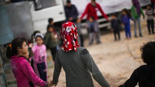 ΕΕ για τους πρόσφυγες στην Τουρκία: Θα συνεχίσουμε την οικονομική στήριξη