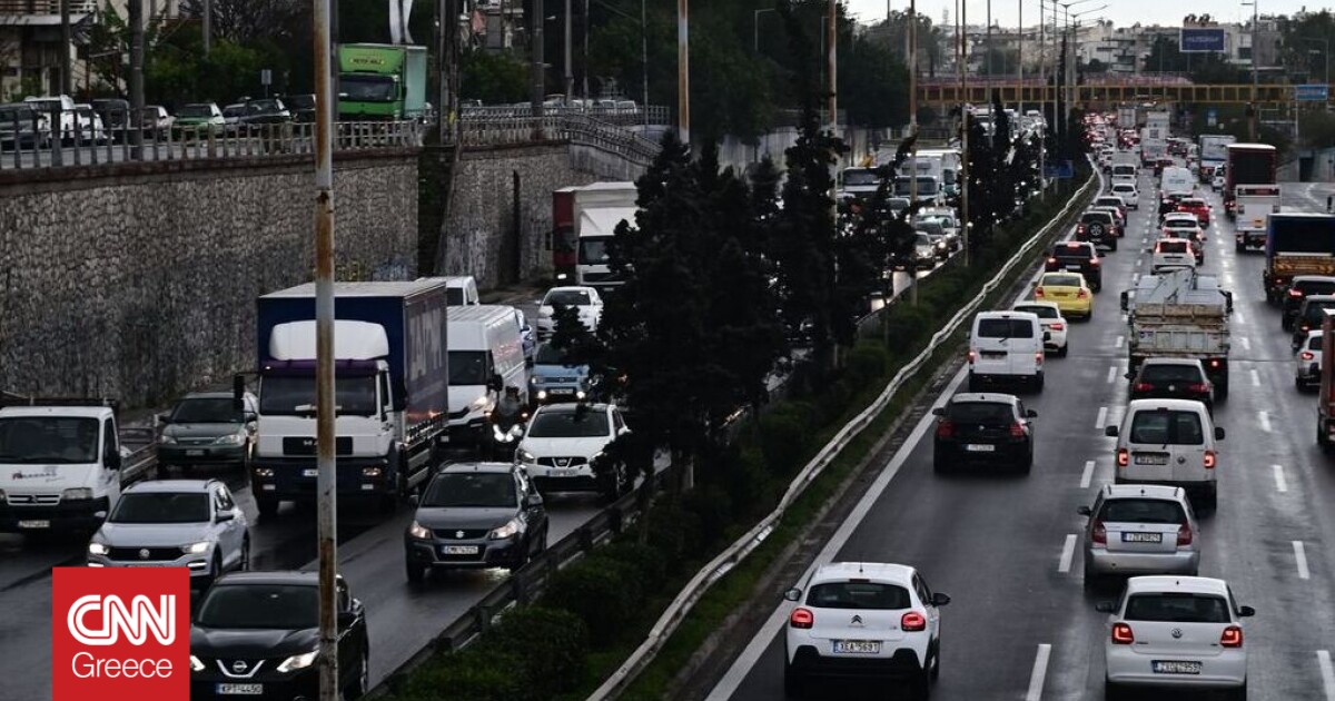 Κίνηση στους δρόμους: Στο «κόκκινο» και τα δύο ρεύματα στον Κηφισό