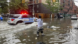 Πλημμύρες στη Νέα Υόρκη μετά τις καταρρακτώδεις βροχές