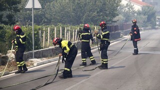 Κροατία: Φωτιά σε αποθήκη πλαστικών - Φόβοι για τοξικό καπνό