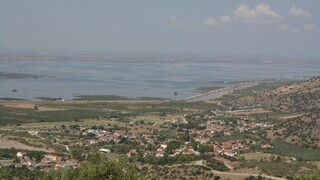 Στη Θεσσαλία ο Επίτροπος Γεωργίας της ΕΕ - Ανακοινώνονται μέτρα αρωγής για τους αγρότες