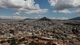 Αγορά κατοικίας: Ποιες είναι οι φθηνότερες και ποιες οι ακριβότερες περιοχές σε Πειραιά και Αθήνα