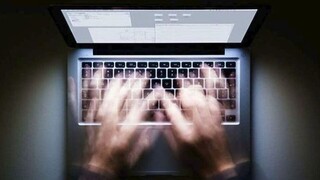 «Μου πήραν 164.000 ευρώ σε μια ώρα»: Τι αποκαλύπτει θύμα του κυκλώματος phishing