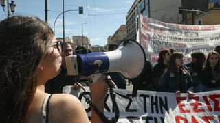 Εκπαιδευτικά συλλαλητήρια σε όλη τη χώρα - Στα Προπύλαια η συγκεντρώση της Αθήνας