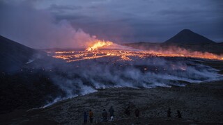 Ισλανδία: Εκκενώθηκε πόλη 3.000 κατοίκων υπό το φόβο ηφαιστειακής έκρηξης