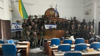 IDF: Ύψωσε σημαία του Ισραήλ στο κοινοβούλιο της Χαμάς στη Γάζα - Θέμα χρόνου ο πλήρης έλεγχος