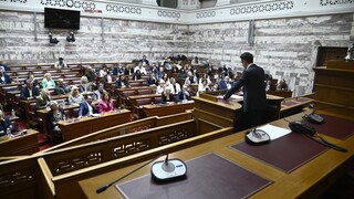 ΣΥΡΙΖΑ: Δηκτικά σχόλια για τους αποχωρήσαντες - Δυναμική εμφάνιση ετοιμάζουν τη Δευτέρα οι «11»