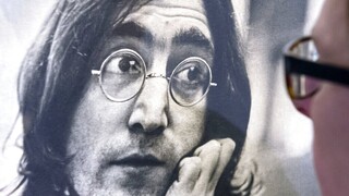 Και η ψυχίατρος του δολοφόνου του John Lennon στο ντοκιμαντέρ «Murder Without a Trial»