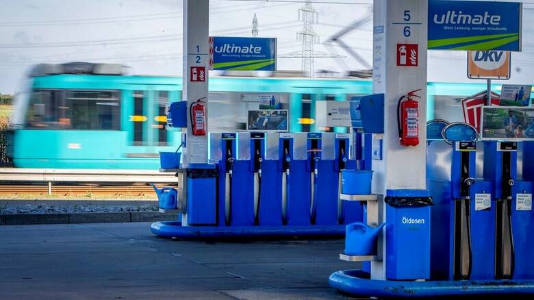 Γερμανία: Τα βενζινάδικα πλέον θα χρεώνουν και τον... αέρα