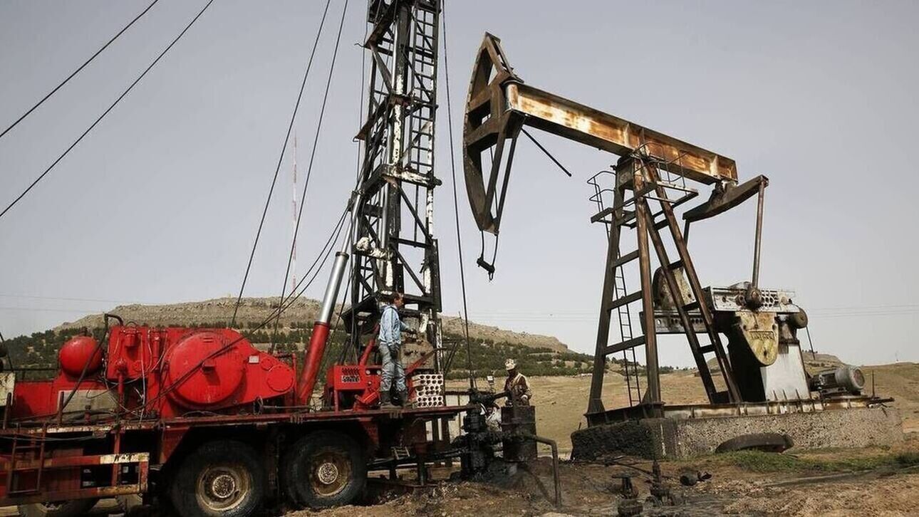 OPEC+: Συμφωνία για μείωση της παραγωγής κατά 2,2 εκατ. βαρέλια την ημέρα