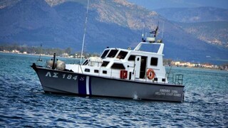 Μυτιλήνη: Μηχανική βλάβη σε φορτηγό πλοίο