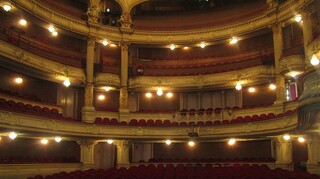 ΔΥΠΑ: Δωρεάν εισιτήρια για θέατρο και κινηματογράφο - Οι δικαιούχοι