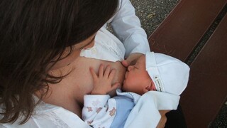 Μητρικός θηλασμός: Μία ημερίδα για τα οφέλη της αρχέγονης τροφής, από την «Αλκυόνη»