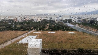 Επικαιροποίηση ΕΜΥ: Πού θα «χτυπήσουν» τις επόμενες ώρες οι ισχυρές βροχές και καταιγίδες