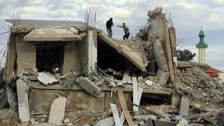 IDF: Η Χαμάς καταρρέει - Μαχητές παραδίνονται φορώντας μόνο τα εσώρουχά τους