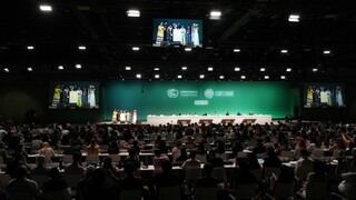 COP28: Παρατάθηκαν οι διαβουλεύσεις για ένα σχέδιο συμφωνίας που θα έχει ευρεία υποστήριξη
