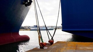 Κακοκαιρία: Απαγορευτικό απόπλου - Δεμένα τα πλοία σε Πειραιά, Ραφήνα, Λαύριο και Κρήτη